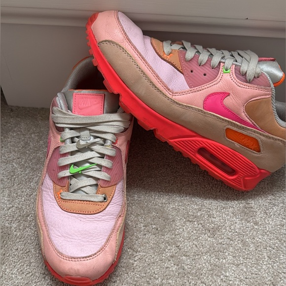 Nike Shoes - Nike air max women’s size 11